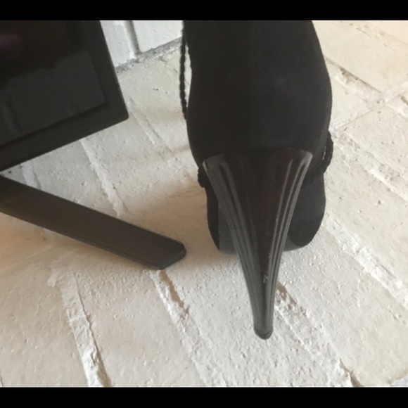 RAREπβοΈπ― Roger Vivier Suede w Fox Fur Boots - Picture 5 of 8